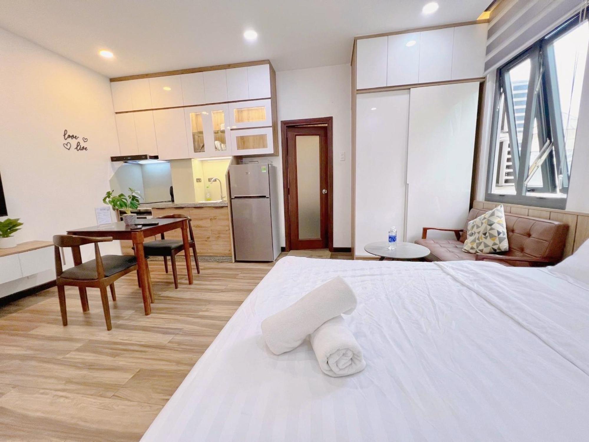 Riverside House Near Airport * TP. Hồ Chí Minh